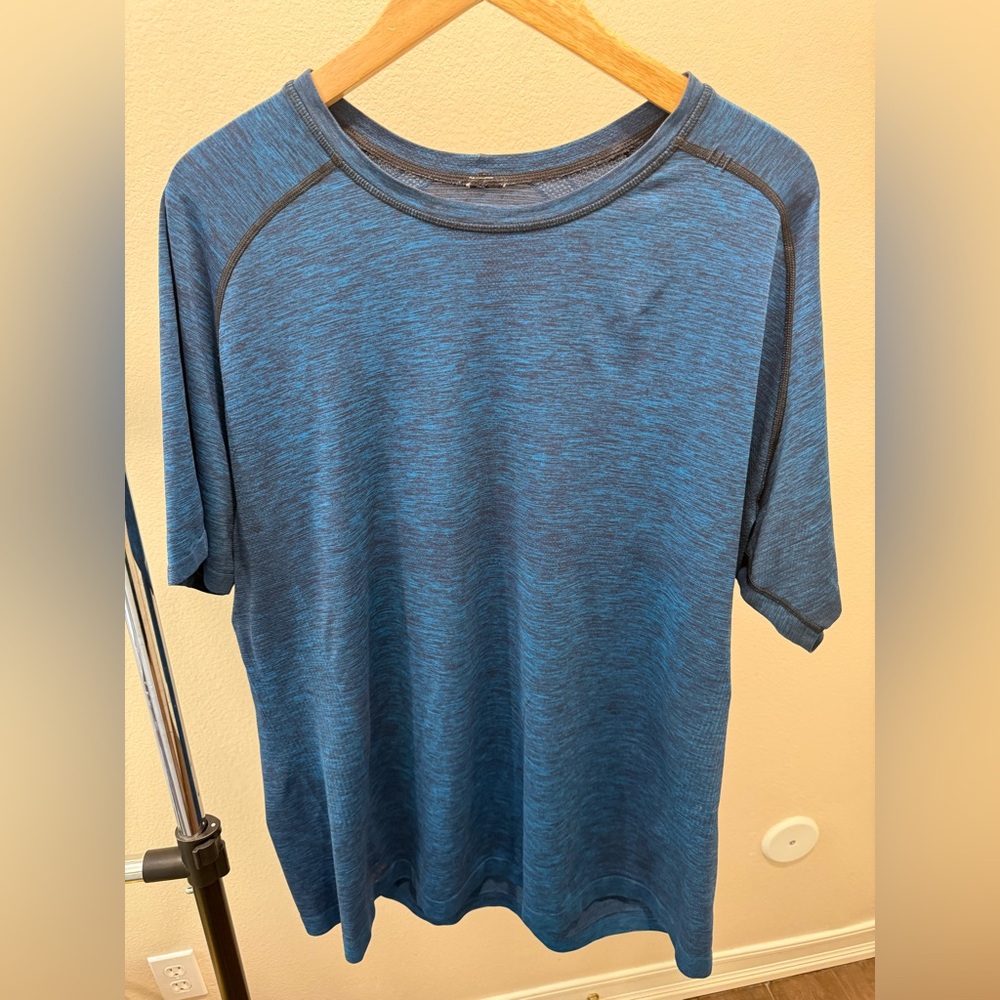 Lululemon Athletica Metal Vent Tech Blue Short Sleeve Tee